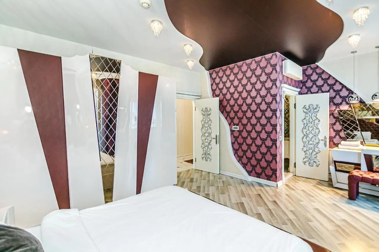 Megafun Pentahouse 5 Bedroom Baku Apartment